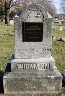 Fred Widmann's gravestone