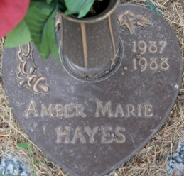 Amber Hayes headstone