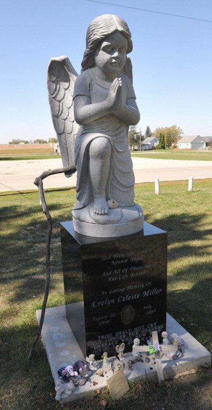 evelyn-miller-statue-wcf-courier-2012