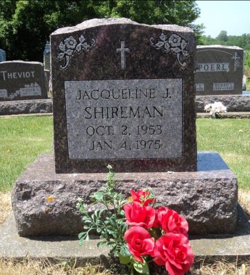 jackie-shireman-gravestone
