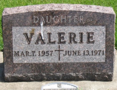 valerie-klossowsky-gravestone
