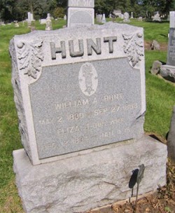 William Hunt tombstone large