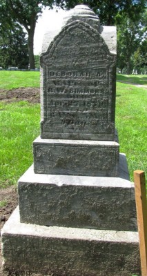 Deborah Simmons' tombstone