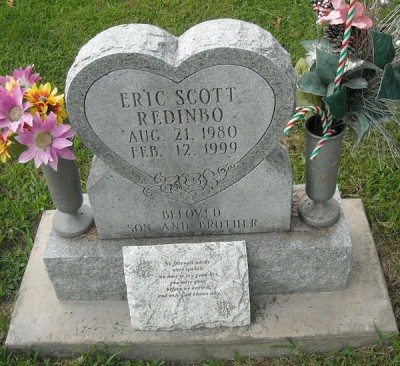 eric-scott-redinbo-gravestone-600px