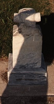 Thecla Gerken gravestone